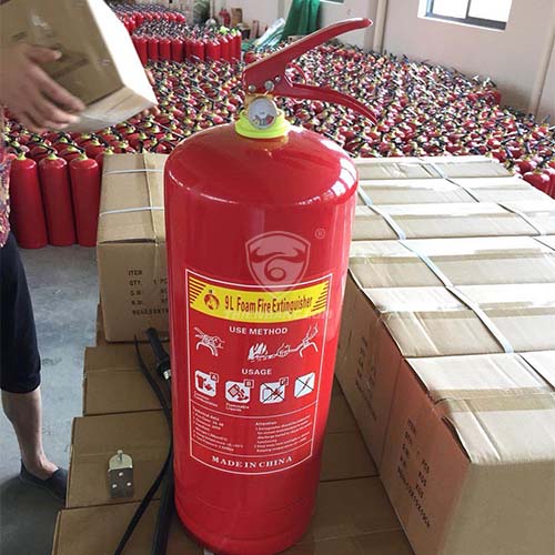 binh-chua-chay-bot-foam-9lit-mpz9-xach-tay